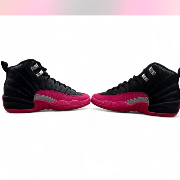 Air Jordan 12 Retro ‘Black Deadly Pink’ GS (2017) - Picture 2 of 8